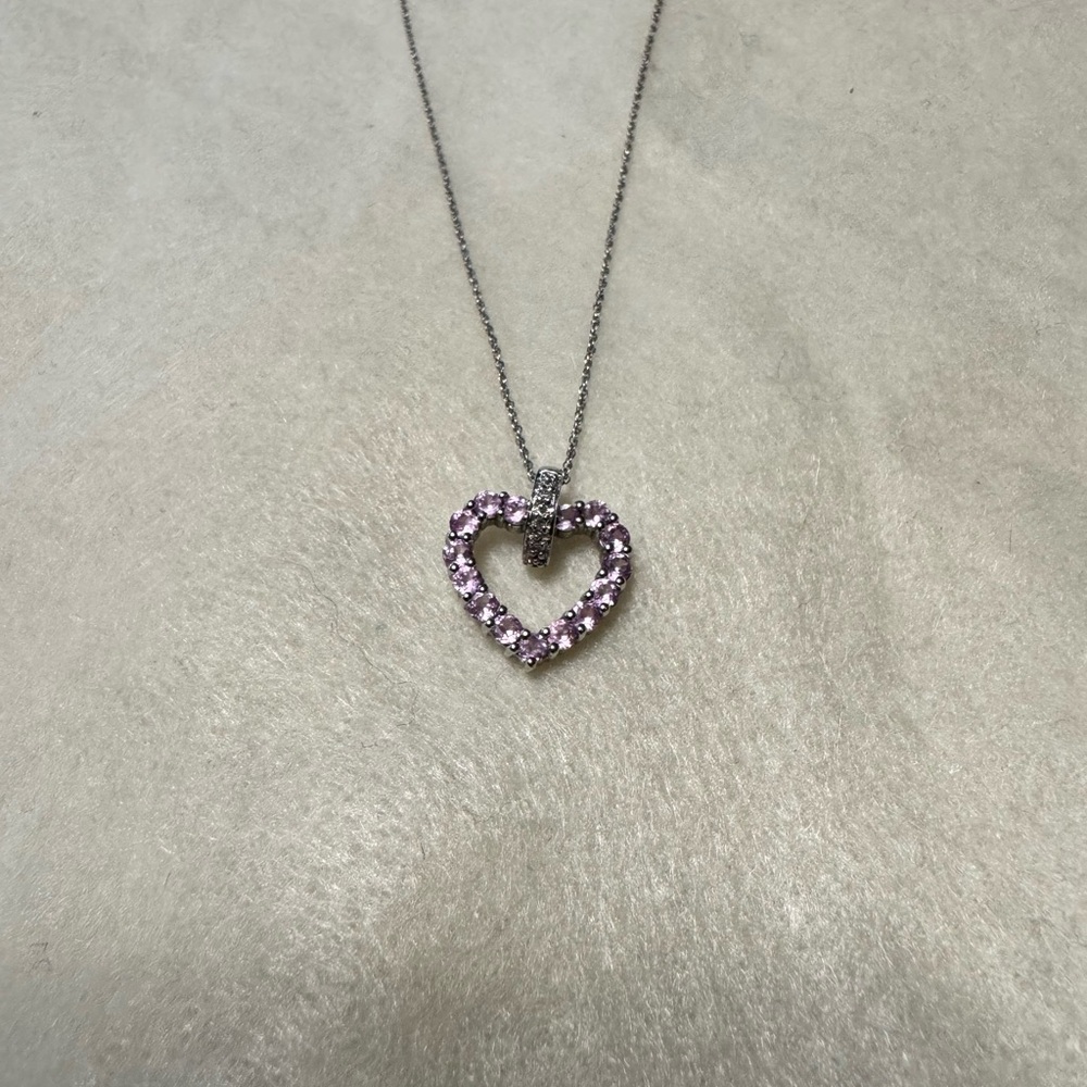10k Sparkling Heart Pendant Necklace
